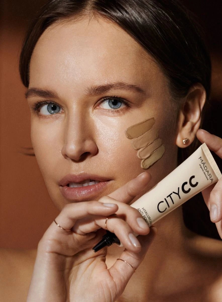 CITY CC Hyaluronic Anti-pollution CC cream SPF15 - BEIGE